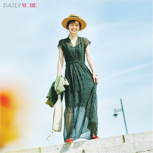 【今日のコーデ／逢沢りな】夏らしさも可愛さもゲットできる、花柄のサマードレスを一枚で♪ | ファッション（コーディネート・流行） | DAILY MORE