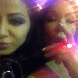 thebombay:  Christina Applebum is hanging out with Dana Lee. 