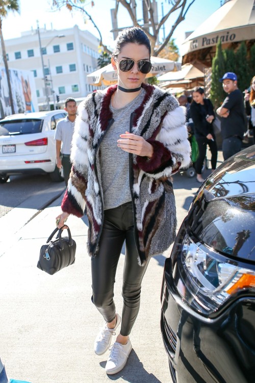 kendallnjennerfashionstyle: January 12, 2016 - Out in Beverly Hills, CA.