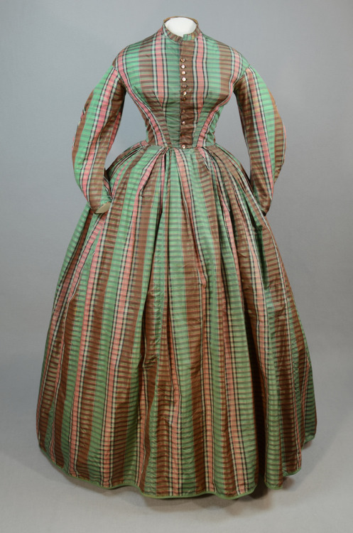 Day dress ca. 1865From the Irma G. Bowen Historic Clothing Collection at the University of New Hamps