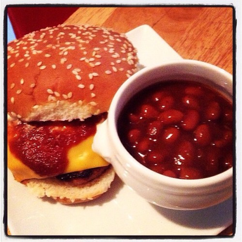 Yet another #tbt / #NationalBurgerDay - I’ve topped myself this time. #burger made with #turke