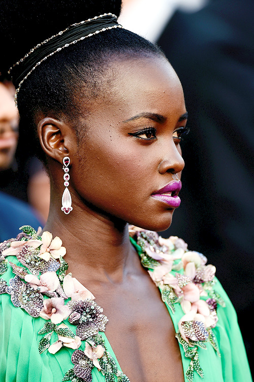 celebritiesofcolor:  Lupita Nyong'o attends porn pictures