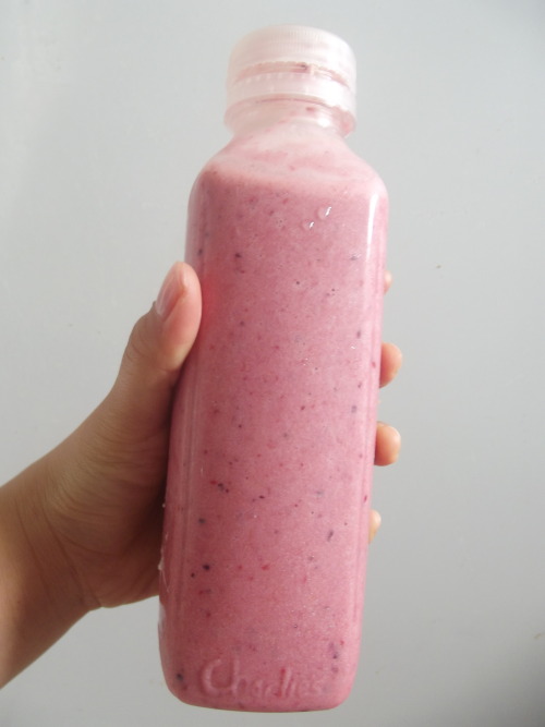 bl-ossomed:  v-is:  This looks so good. What’s in it? Lol  it’s probably a strawberry smoothie :)