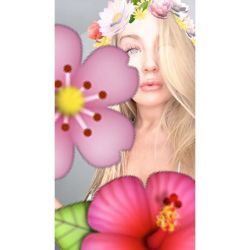 Flower power 🌸🌺🌸🌺🌸🌺 by bethanylilyapril