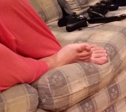 mysexygirlfriendsfeet:My girlfriends teen daughter