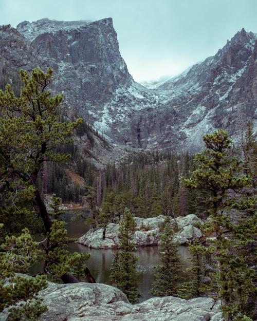 oneshotolive:  Dream Lake looking dreamy…Rocky Mountain National Park, Colorado 🇺🇸 [OC] 1586 x 1983 📷: tommydarko12 