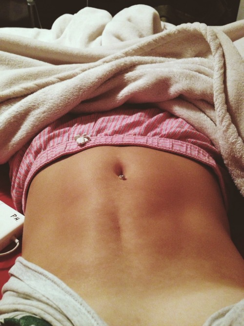 turneduppp:  dreanning:  dont want to ever leave my bed  damn
