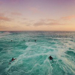 sitoutside:   Waiting for the perfect wave