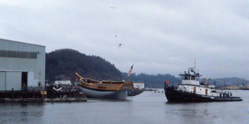 longmaytheysail: Happy 30th Birthday, Lady Washington! Grays Harbor Historical Seaport shared pictur