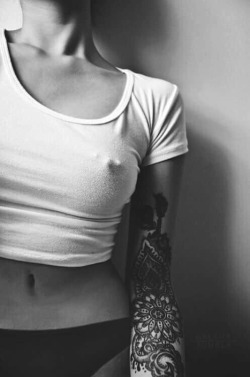 h0p3lessxdreamer:  I want my nipples pierced so bad omfg