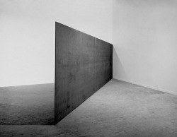 architiculation:  Richard Serra, Strike