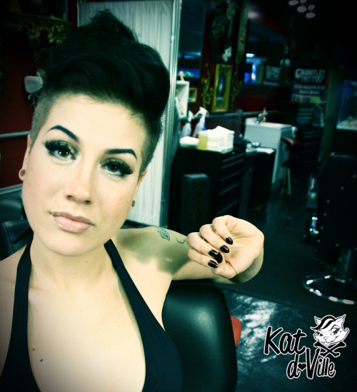 Kat Dville