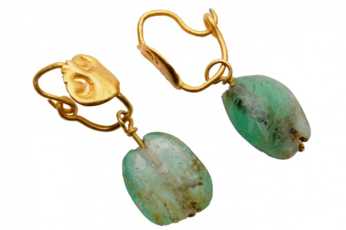 Archaeological museum of Münster UniversityRoman earrings, 200-399 CEhttps://westfalen.museum-digita