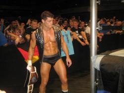 dashingjetblack:  He’s adorable as hell but he always had one hell of a pair of pins. Stacy Keibler eat your heart out.  Damn those abs!! *.*