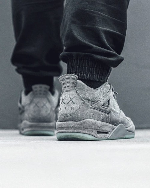 Nike Air Jordan 4 KAWS by nextcrepz