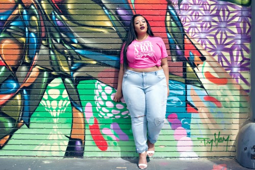 goldenlady25:Thick Thighs and Good Vibes!New Blogpost! Check it out here!
