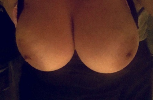 titsmagees-milfdiary: Sunday night snaps