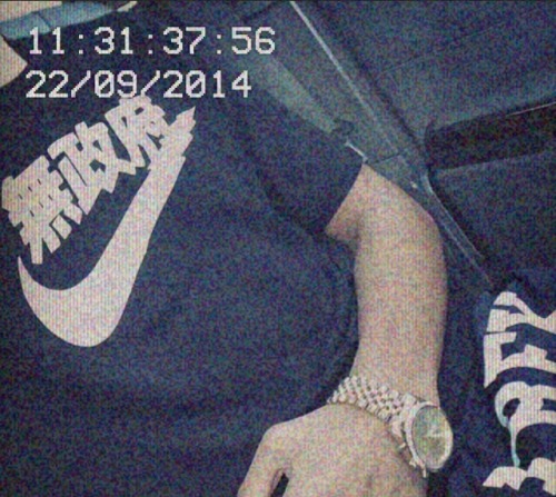 yung-odx:  athevillain:  $ $ $  $