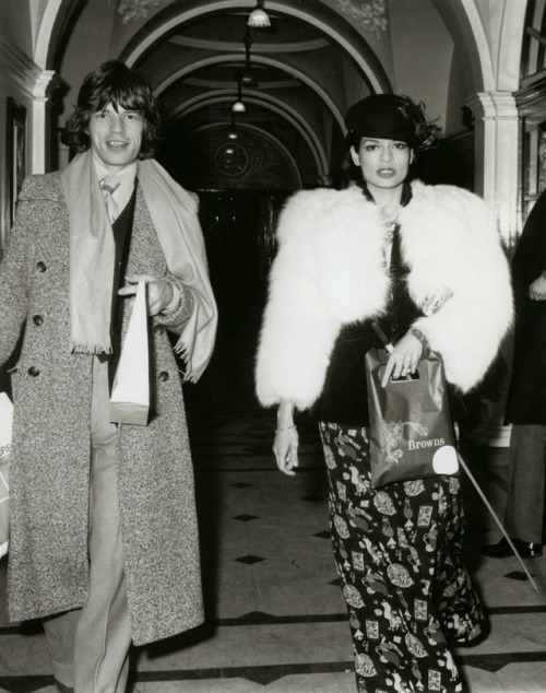 artyeux: Mick Jagger & Bianca JaggerSt-Tropez, ca. 1971 