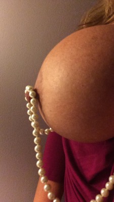 Bigdaddysgirl71:  Yep999:  That’s How @Bigdaddysgirl71 Likes To Wear Her Pearl