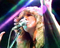 imogencreep:  the-baddest-witch:  Fleetwood Mac Rhiannon Live 1976  “So it’s