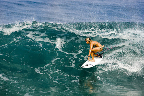 surfing-girls:  Surfing Girl , Follow me at : http://surfing-girls.tumblr.com/