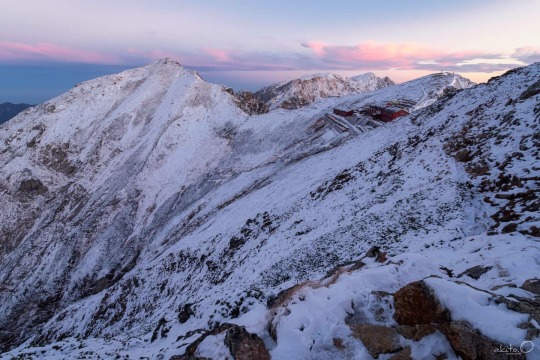 rainie-is-seasonchange:Snow mountain.Mount Karamatsu in Nagano, Japan.