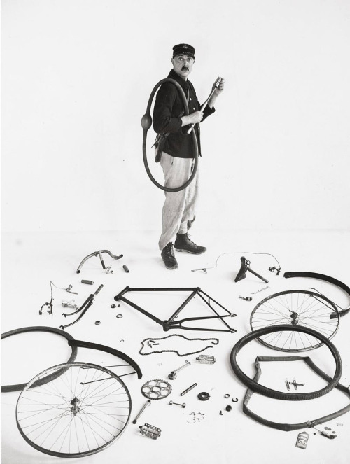 Tati alternatively known as Jacques Tati et sa bicyclette Robert Doisneau, 1947 or ’49