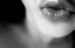 juicylilsecrets:  Let there be lips…❤️‍