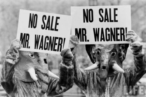 No Sale Mr. Wagner!(T. Moore. 1963)