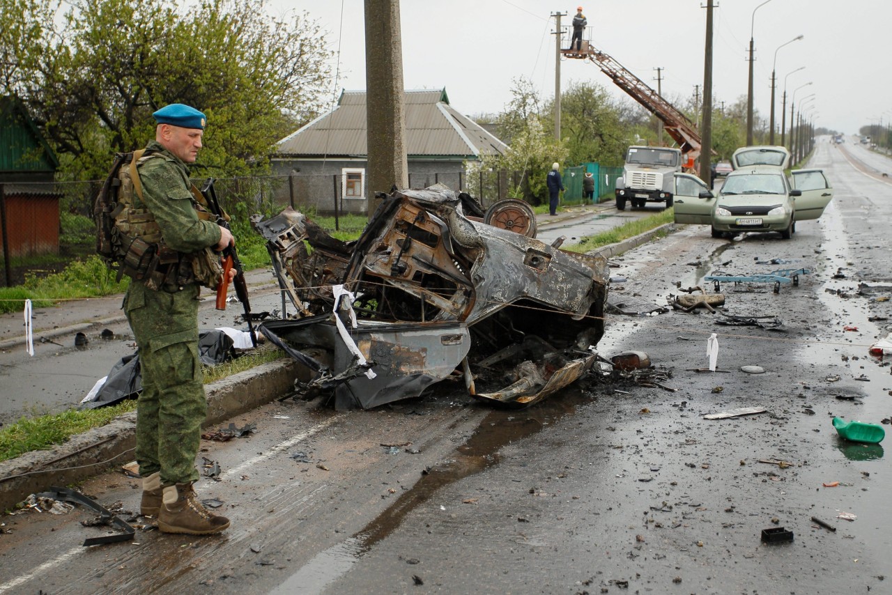 ATAQUE EN UCRANIA. Al menos cinco civiles, entre ellos una mujer embarazada, murieron y otros ocho resultaron heridos hoy en un ataque de las fuerzas ucranianas contra un puesto de control de la autoproclamada República Popular de Donetsk (RPD), en...