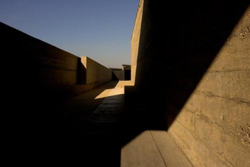 PISCINA DES MARESArchitect : Alvaro Siza Location: Leça da Palmeira, Matoshinhos, Oporto