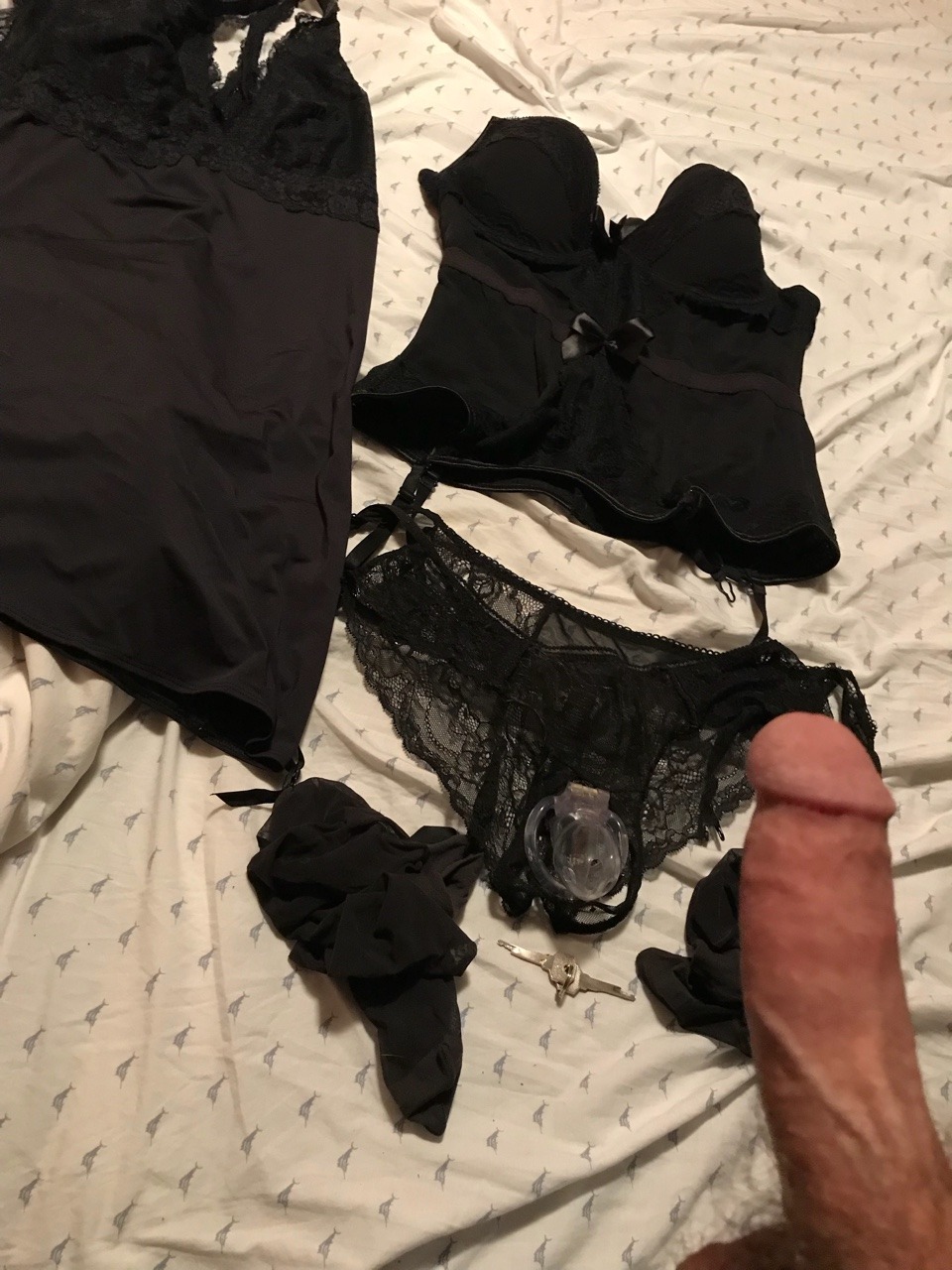 norah2121: lobstermen:  I laid a full outfit out for you. Seeing as I’m the top