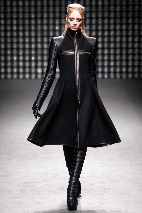 Gareth Pugh, fall 2011 RTW