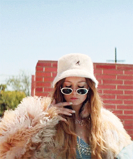 Fashion in Booksmart (2019)Costume Design by April Napier
