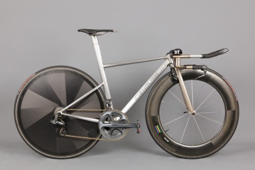 feebly:English Cycles Naked TT