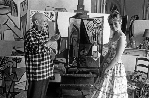 talesfromweirdland:Two icons meet: Pablo Picasso (74) and Brigitte Bardot (21).These were taken on t