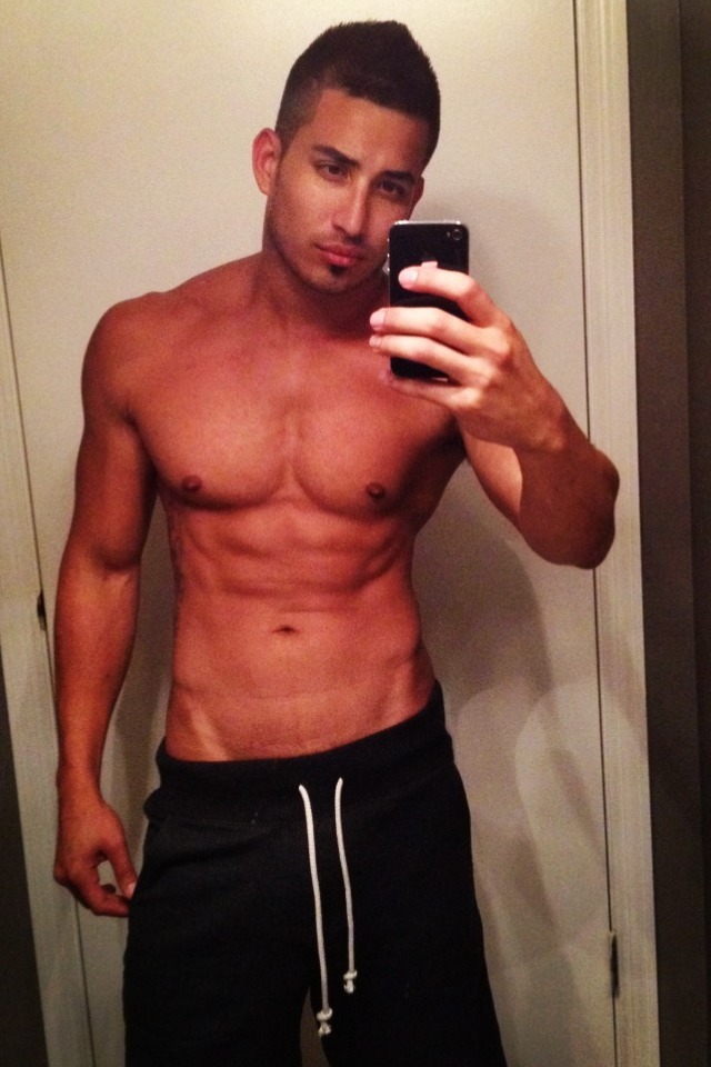 blakyokojones:  Every frame a winner…