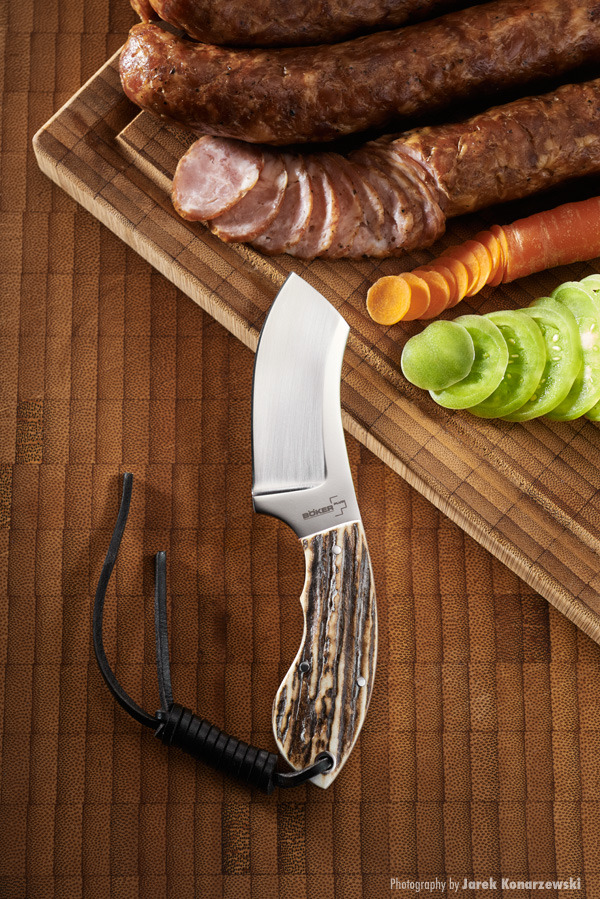 swiat-stali:  Boker-Plus-Rhino-Stag_by_Jarek-Konarzewski_09.jpg