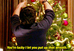 smartgirlsattheparty:  WREATH WITHERSPOON!