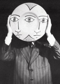 pentauroi:  Jean Cocteau