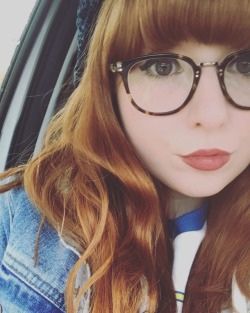 msredhourglass:😘#redhead #ginger #glasses