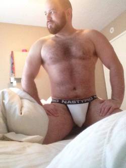 undercub01:  WOoF!! Yes Please…  