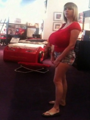 breastsrunmylife:  Wow. Just wow.