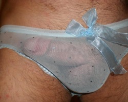 gaynnylons:Sexy! Pretty Sissy penis tied up with a bow!