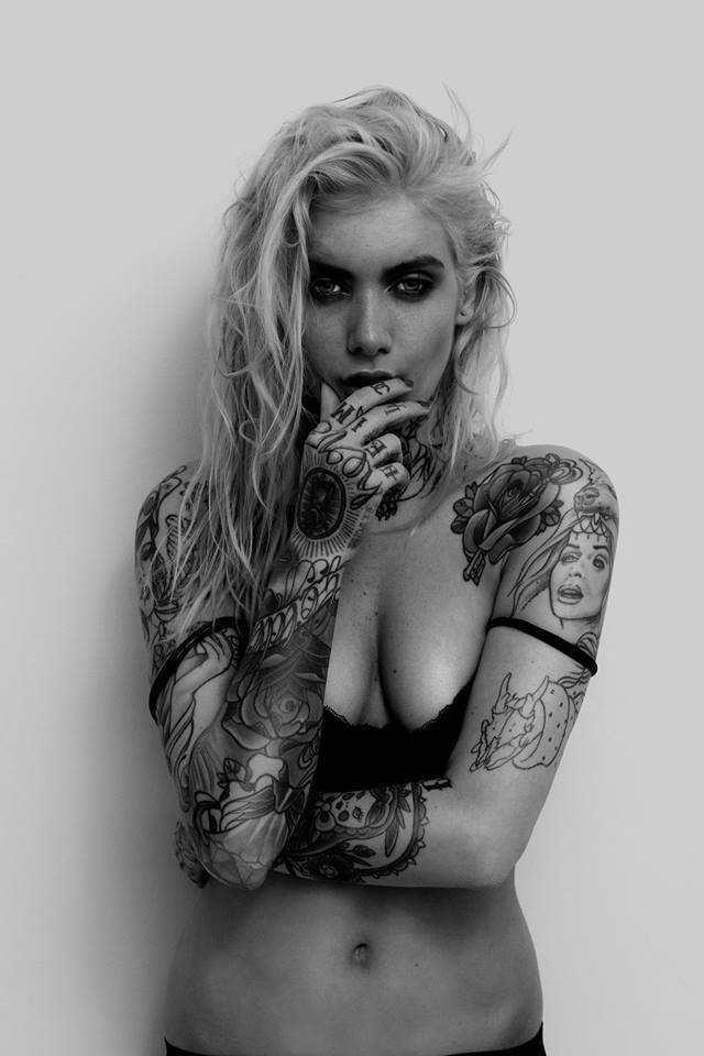 Tattoo'd ladies&metal