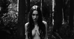 https://64.media.tumblr.com/38e93d5e9af3b663d3a00b2dd2bd27de/tumblr_min2meuLSt1rnm6u3o1_500.gif