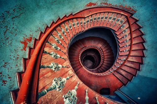 nevver:  Beautiful decay, Matthias Haker 