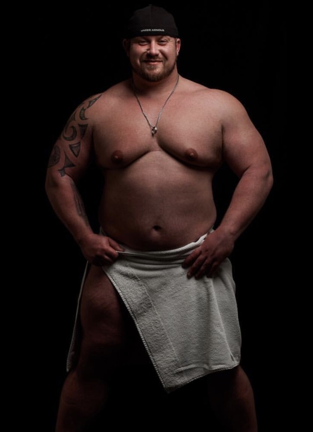 bearmythology:zakksh:Sexy Irish Strongman, Chris McNaghten. And he’s part of the family! Loving his accent. *swoons* Like man and towel.