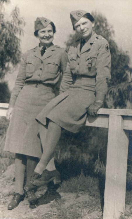 buzzfeedlgbt:  22 Photographs Of Vintage Couples Guaranteed To Melt Your Heart